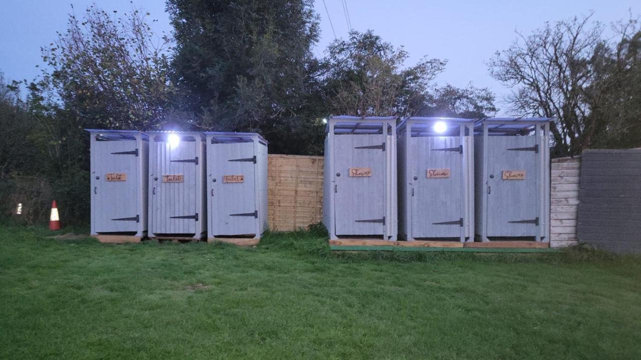 Dorset Glamping Fields Hotel Corfe Mullen Ngoại thất bức ảnh