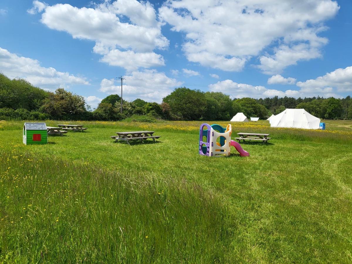 Dorset Glamping Fields Hotel Corfe Mullen Ngoại thất bức ảnh